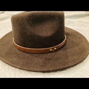 Fedora felt hat